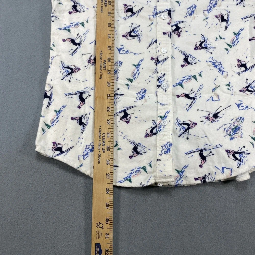Lands End Women's Flannel Cream Button Down Skier Graphic Small Mountains‎